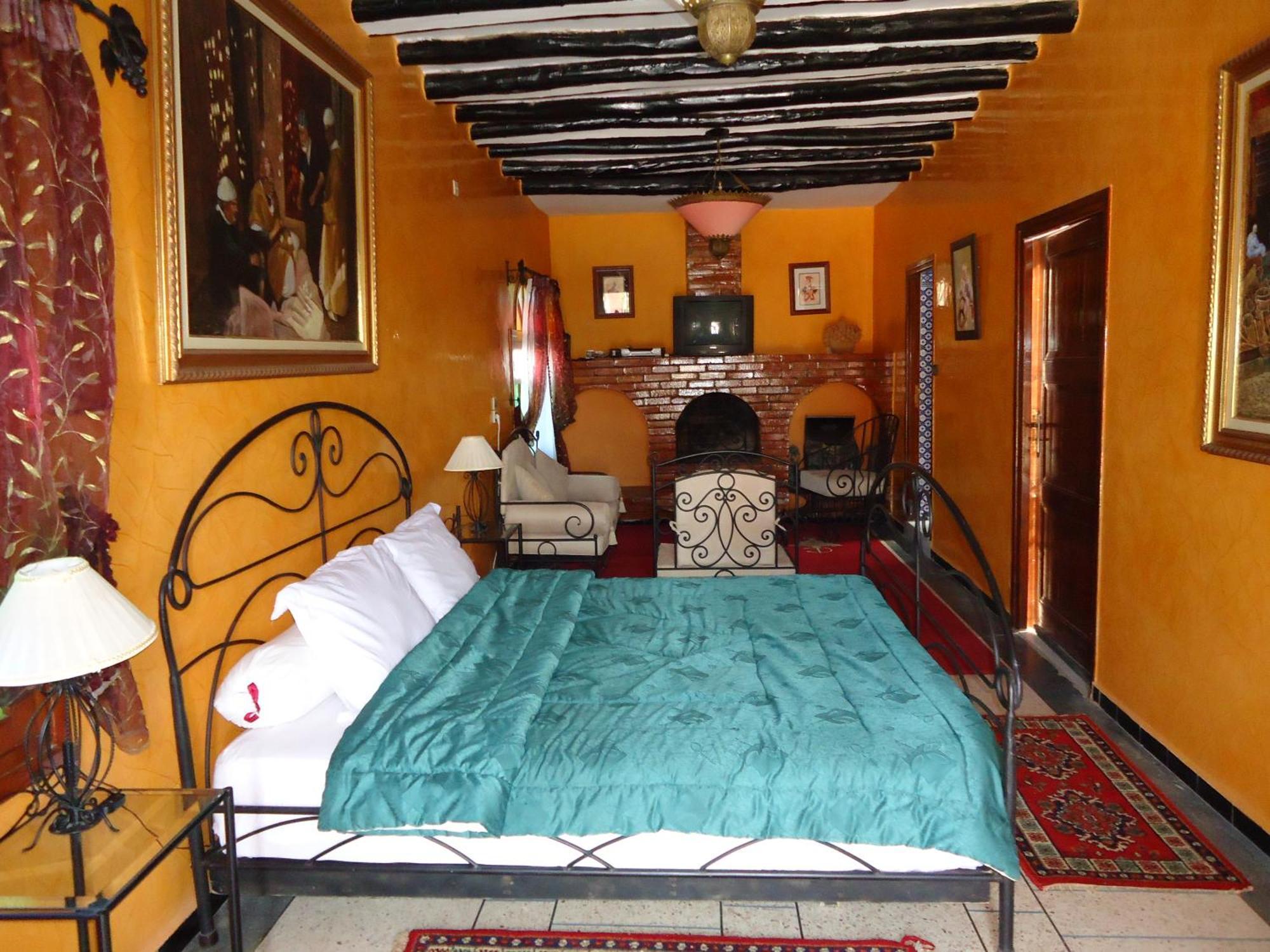 Aït el Rhazi Hotel Riad L' Arganier D' Or מראה חיצוני תמונה