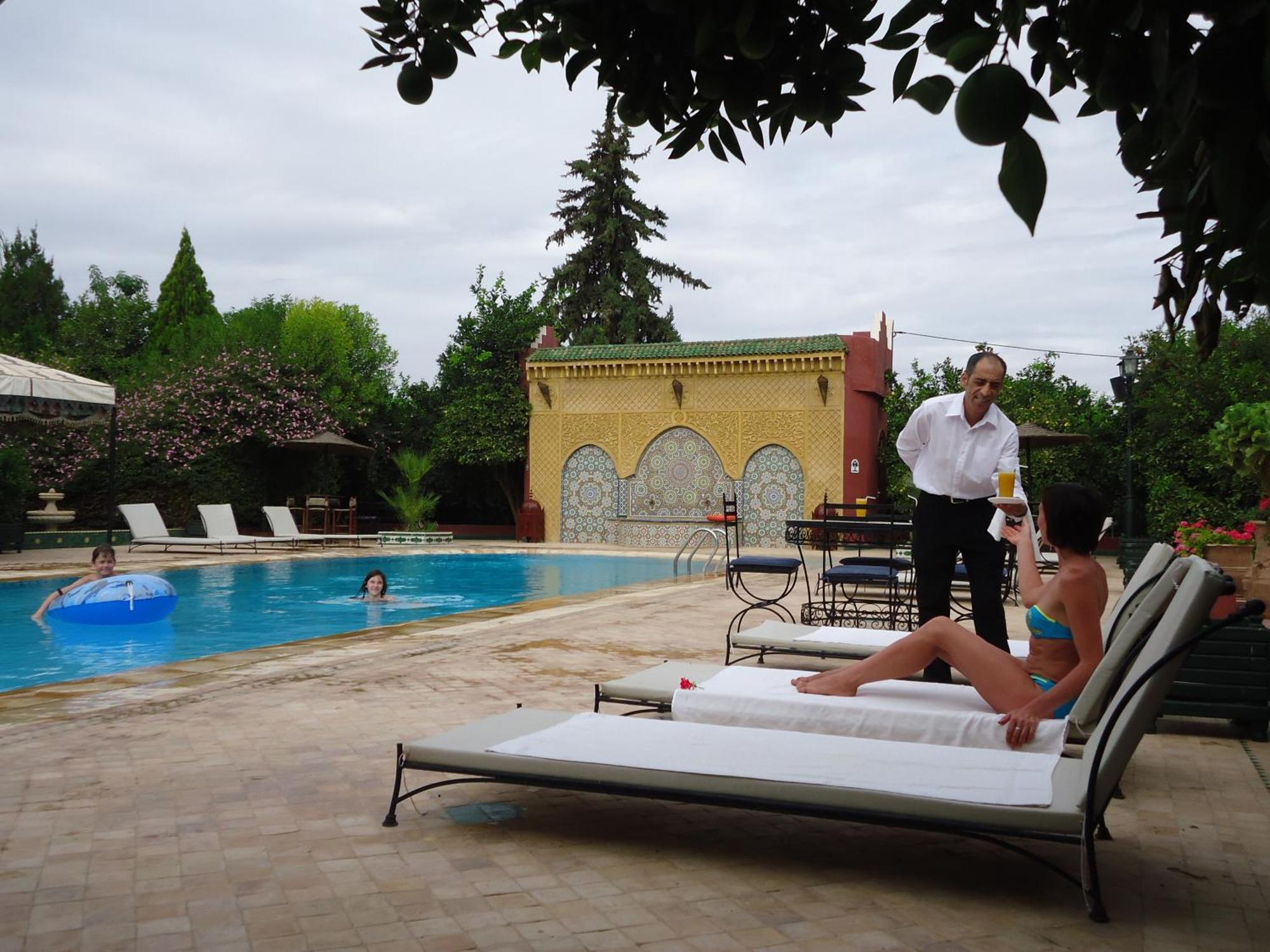 Aït el Rhazi Hotel Riad L' Arganier D' Or מראה חיצוני תמונה